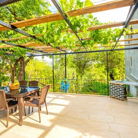 Tatil Evi Begonvil *